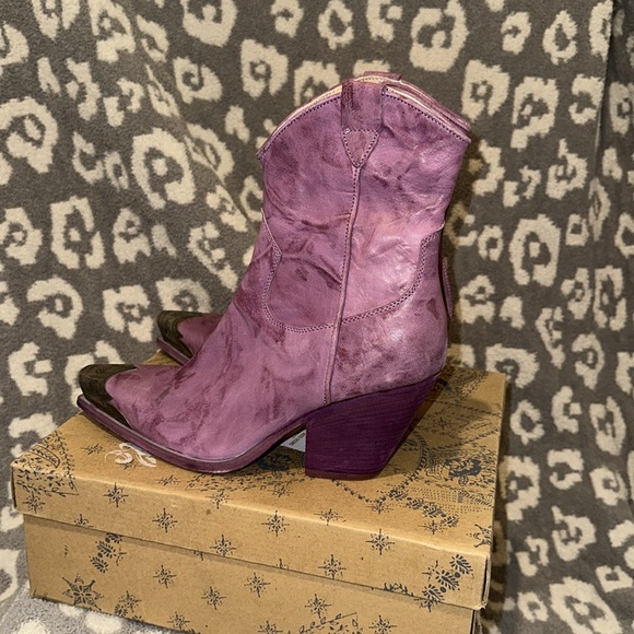 Brayden Western Boots 👢 in lilac 😍 Free People New 🆕 & Never Worn - Picture 5 of 17